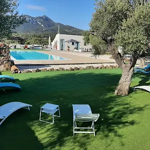Farm stay Borgo Rurale Cares