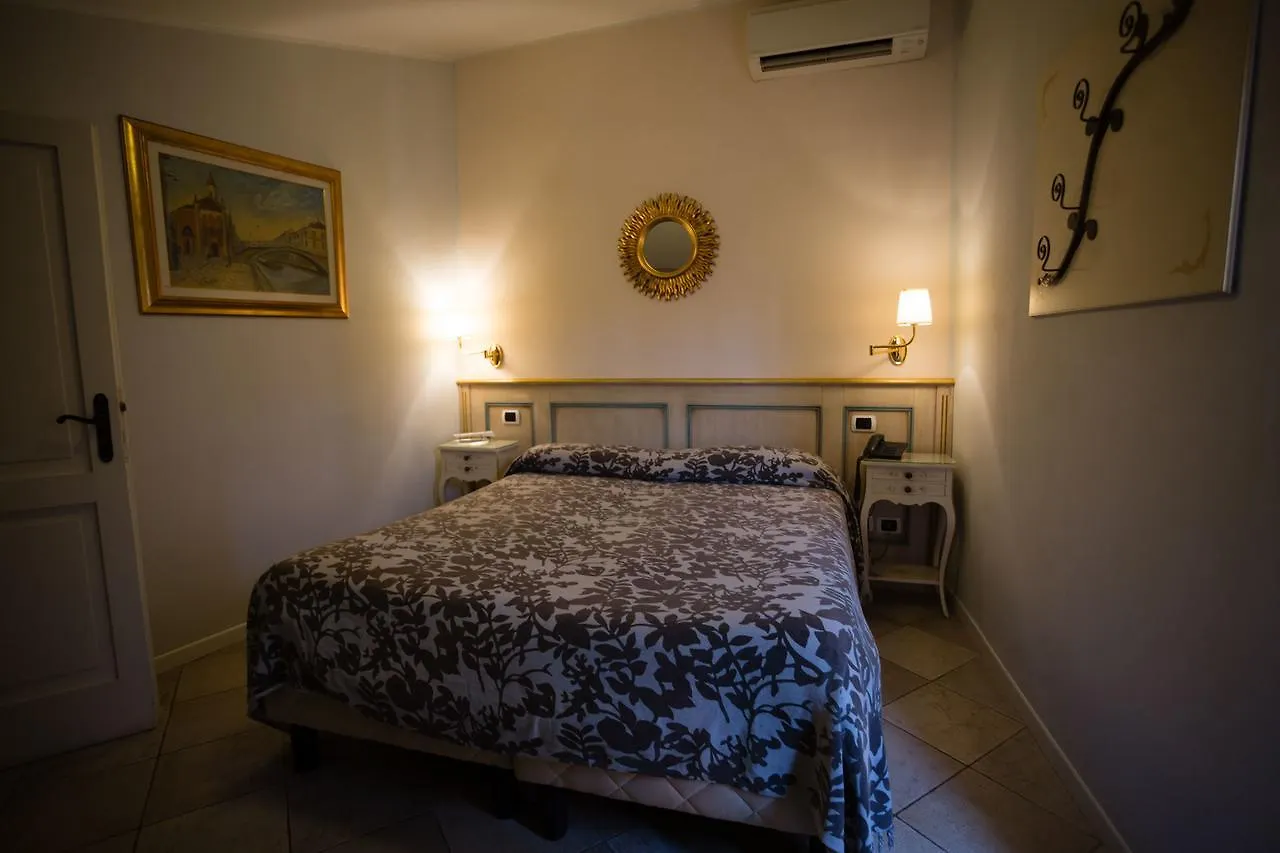 Alessi Hotel Trattoria Desenzano del Garda